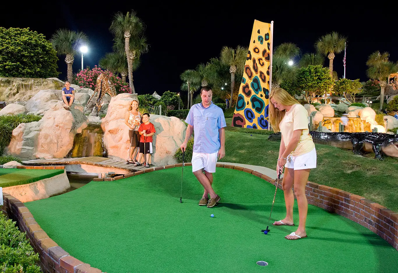 Things To Do https://emeraldbeachproperties.icnd-cdn.com/images/thingstodo/Mini Golf.jpg